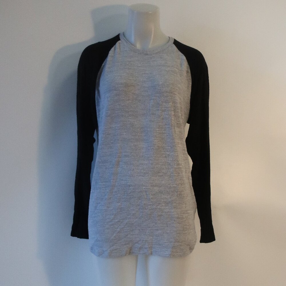 Mens Velvet By Graham & Spencer Black & Gray Sweater L
